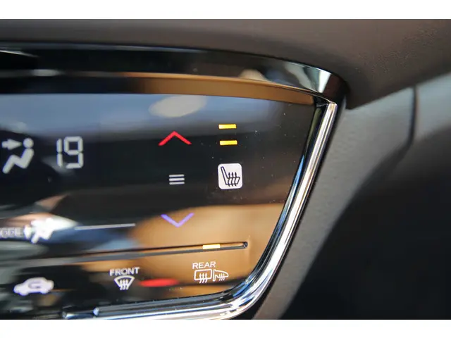 Honda HR-V 1.5i VTEC EXECUTIVE 2019 Benzine 56