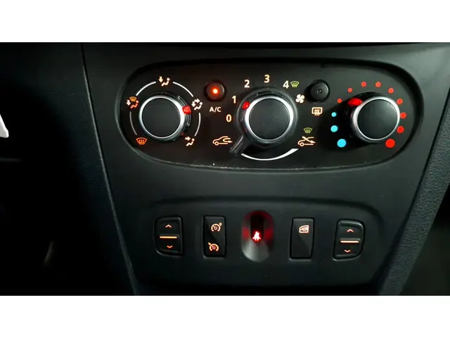 Dacia Logan MCV 0.9 TCe Stepway 2018 Benzine 17