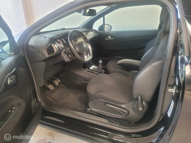 Citroën DS3 1.2 PureTech So Chic 2017 Benzine 6