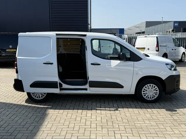 Citroën Berlingo 1.5 BlueHDI 102PK EURO6 2022 Diesel 12
