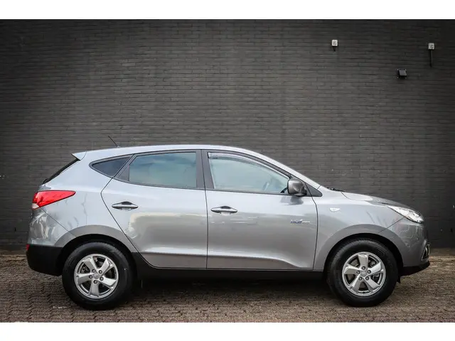 Hyundai ix35 1.6i GDI Dynamic 2013 Benzine 29