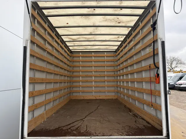 Peugeot Boxer 2.2 HDI 165PK 2023 Diesel 10