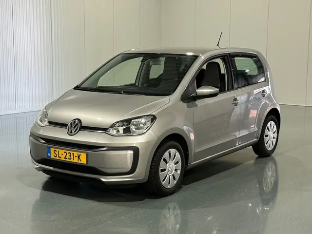 Volkswagen up! 1.0 BMT move up! 2018 Benzine