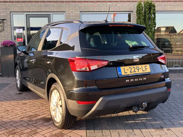 SEAT Arona 1.0 TSI Style Business Intense 2021 Benzine 10