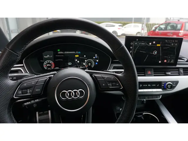 Audi A4 Avant 35 TFSI 150pk 2x S-Line 2022 Benzine 18