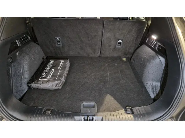 Ford Kuga 2.5 PHEV Trend 2020 Hybride Benzine 23
