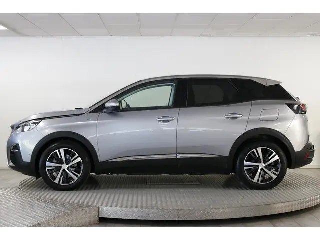 Peugeot 3008 1.6 HYbrid 225 Allure 2020 Hybride Benzine 9