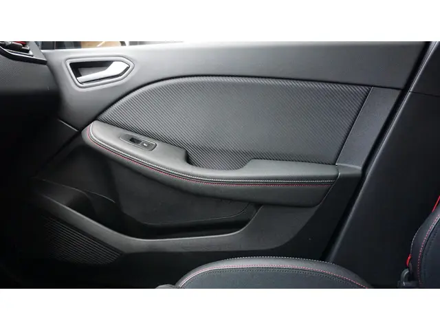 Renault Clio 1.0 TCe 92pk R.S. Line 5Drs 2022 Benzine 36