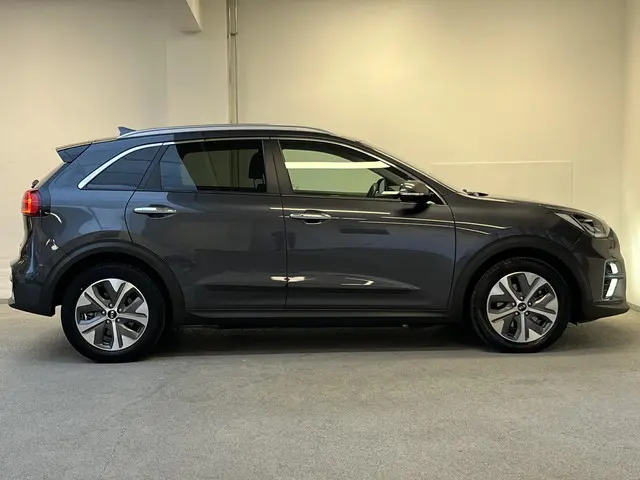 Kia e-Niro ExecutiveLine 64 kWh 2020 Elektrisch 8