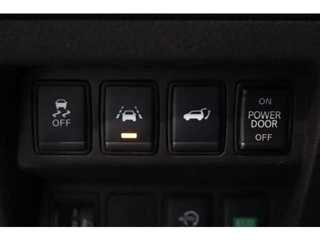 Nissan X-Trail 1.3 DIG-T N-Tec 2021 Benzine 32