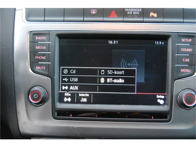 Volkswagen Polo 1.0 60PK 2015 Benzine 21