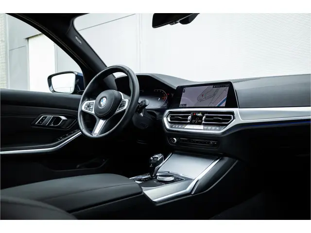 BMW 3 Serie Touring 320i Sportline 2021 Benzine 15