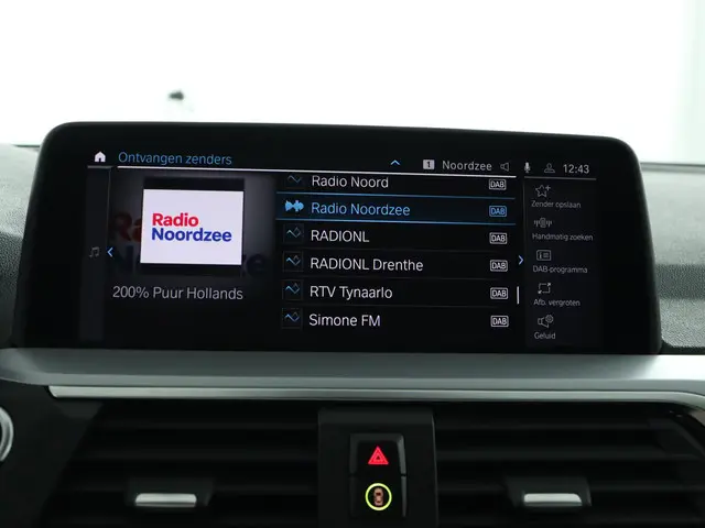 BMW X3 xDrive20i Business Edition Plus 2021 Benzine 7