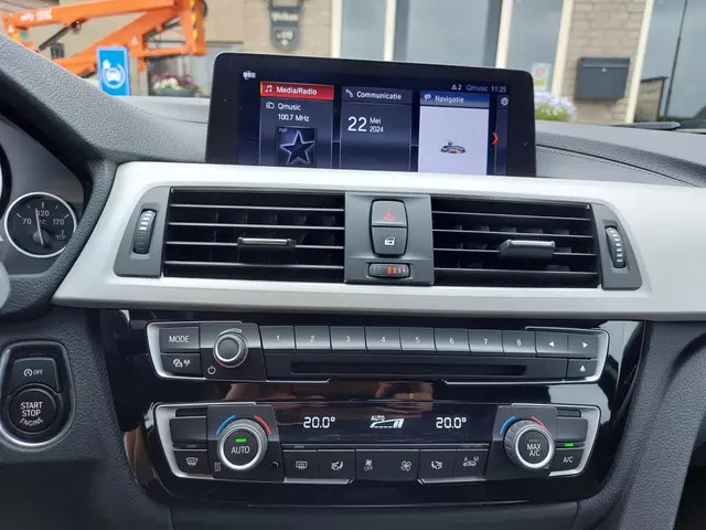 BMW 4 Serie Gran Coupé 418i Executive 2019 Benzine 36