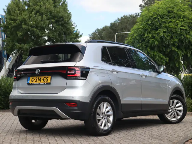 Volkswagen T-Cross 2