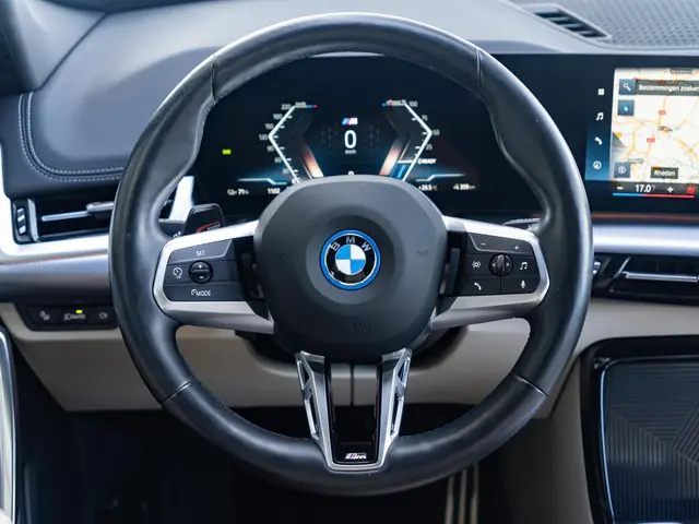 BMW iX1 xDrive30 2023 Elektrisch 8