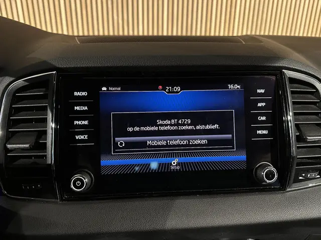 Škoda Karoq 1.5 TSI ACT Sportline Business 2020 Benzine 22