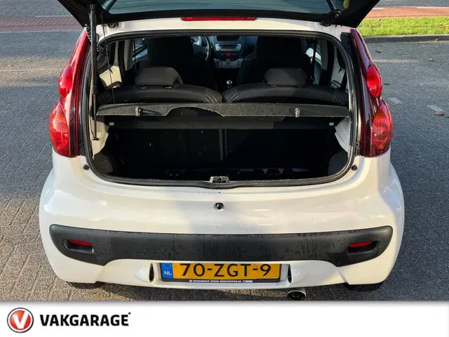 Peugeot 107 1.0 Sportium Rijklaarprijs !! 2012 Benzine 7