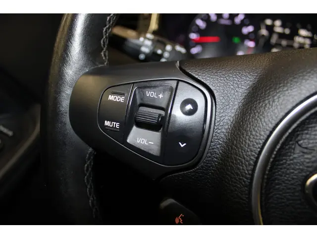 Kia Carens 1.6 GDi Premium Pack 2013 Benzine 19