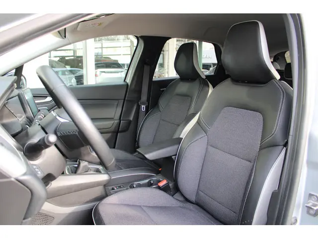 Renault Captur 1.0 TCe 90 techno 2023 Benzine 5