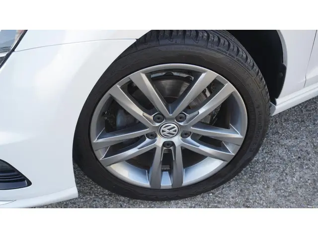 Volkswagen Golf 1.4 TSI 122pk 2x R-line 2014 Benzine 42