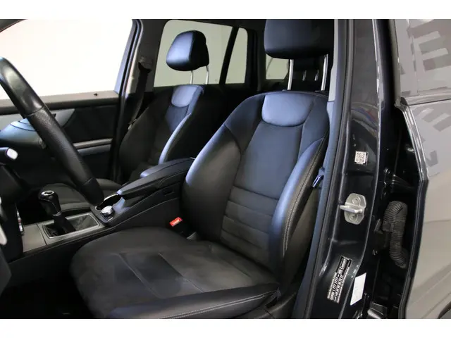 Mercedes-Benz GLK 200/ 57.000km!/ Xenon/ 2015 Benzine 7