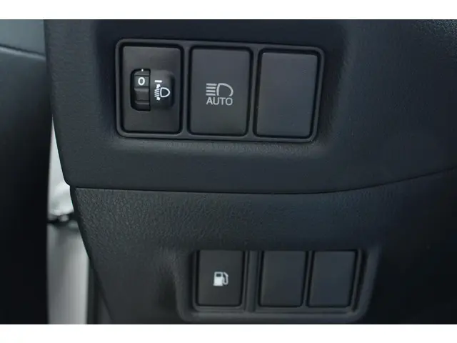 Toyota C-HR 1.8 Hybrid Dynamic 2019 Hybride Benzine 17