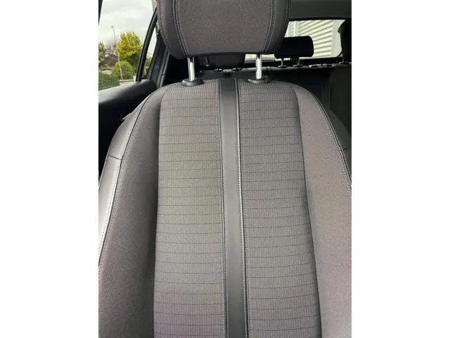 Peugeot 208 1.2 PureTech Allure 2020 Benzine 26