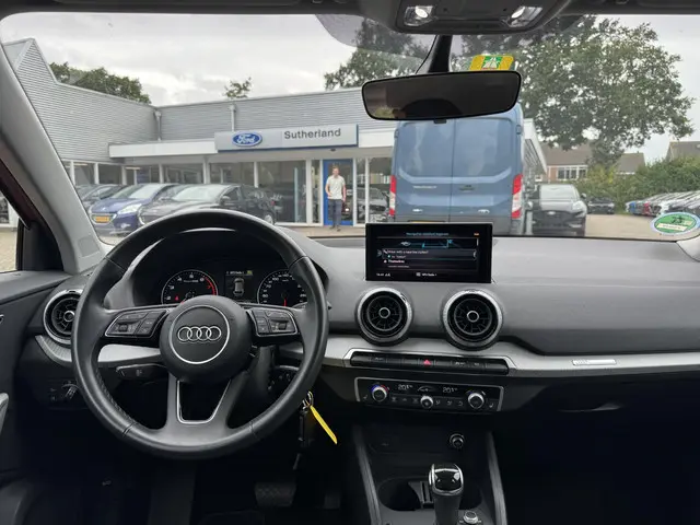 Audi Q2 35 TFSI S Edition 2021 Benzine 10