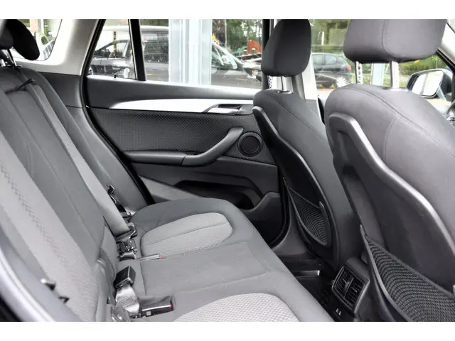 BMW X1 XDrive25e 2021 Hybride Benzine 20