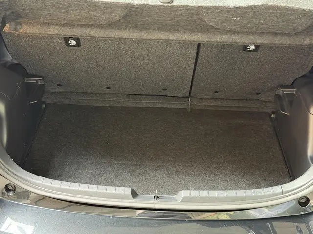 Toyota Yaris 1.5 Hybrid Active 2019 Hybride Benzine 18