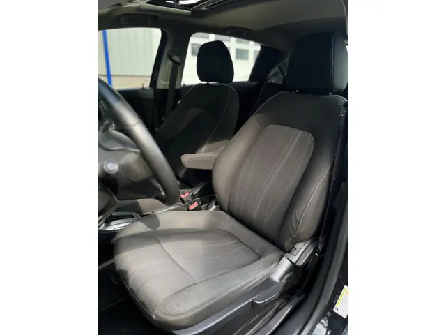 Chevrolet Aveo 1.6 2012 Benzine 21