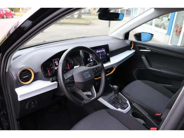 SEAT Arona 1.0 TSI Style Business Intense 2021 Benzine 6