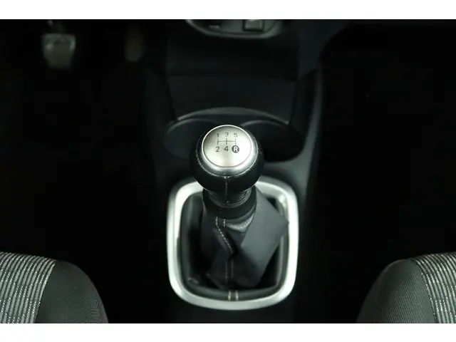 Toyota Yaris 1.0 VVT-i Comfort 2015 Benzine 27