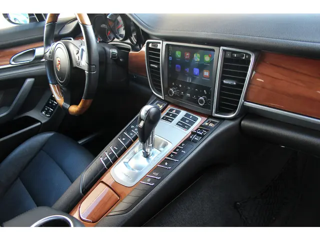 Porsche Panamera 4.8 S 2012 Benzine 23