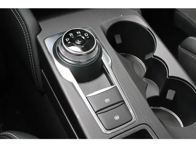 Ford Kuga 2.5 PHEV Active X 2026 Hybride Benzine 31