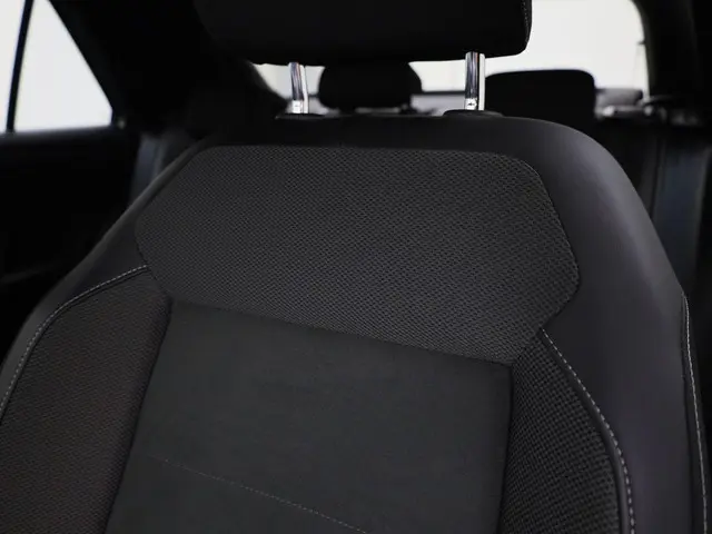 Volkswagen T-Roc 1.5TSI/150PK R-Line DSG 2025 Benzine 20