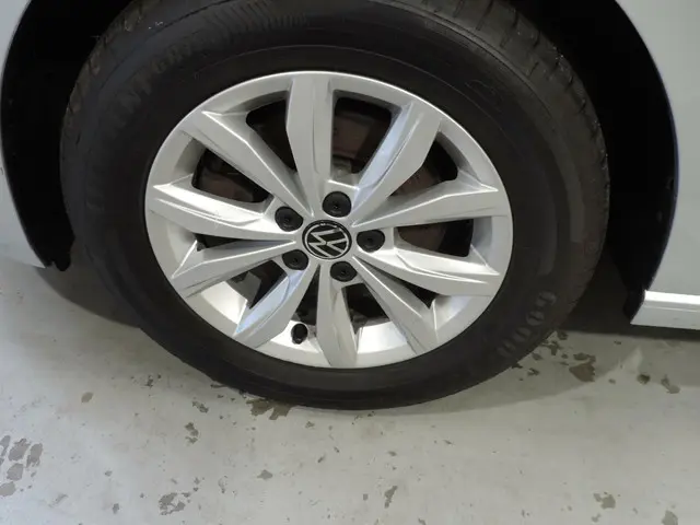 Volkswagen Polo 1.0 TSI Highline 2021 Benzine 12