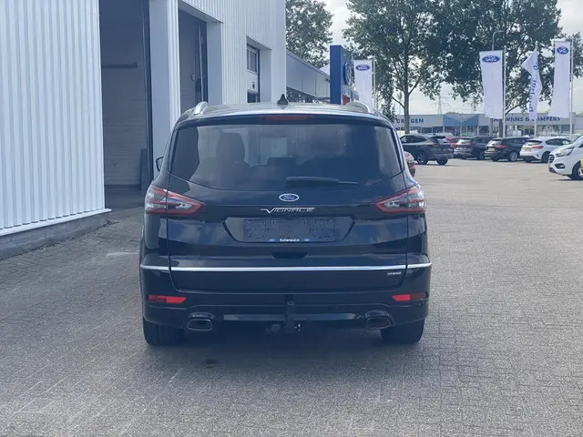 Ford S-Max 2.5 FHEV Vignale 2023 Hybride Benzine 12