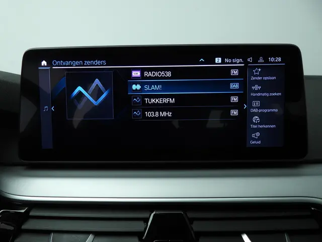 BMW 5 Serie Touring 530e 2023 Hybride Benzine 17