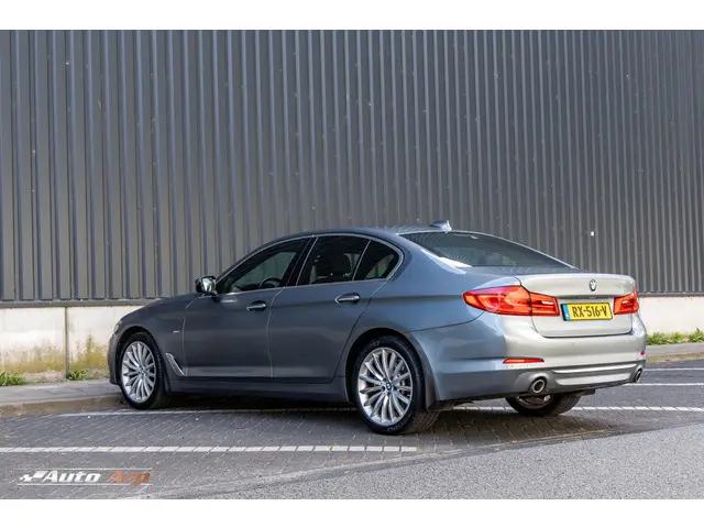 BMW 5 Serie 520d High Executive 2018 Diesel 13