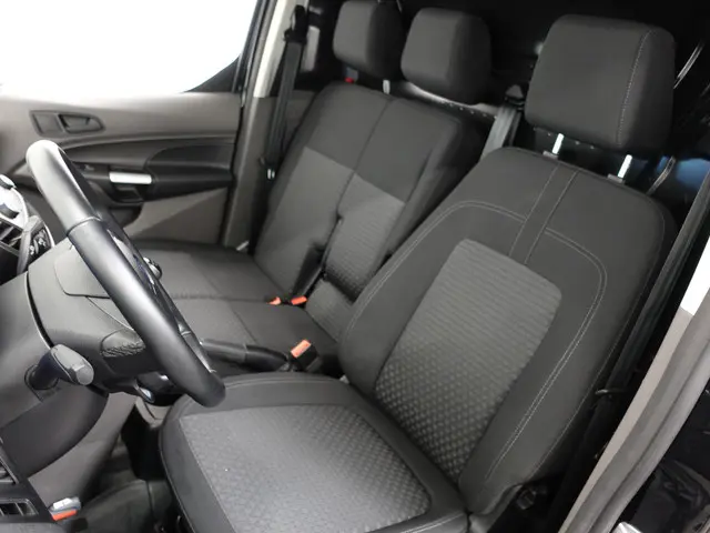 Ford Transit Connect 1.5 EcoBlue L2 Trend 2023 Diesel 22