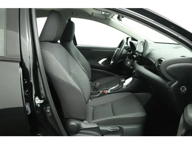 Toyota Yaris 1.5 Hybrid Active 2023 Hybride Benzine 22