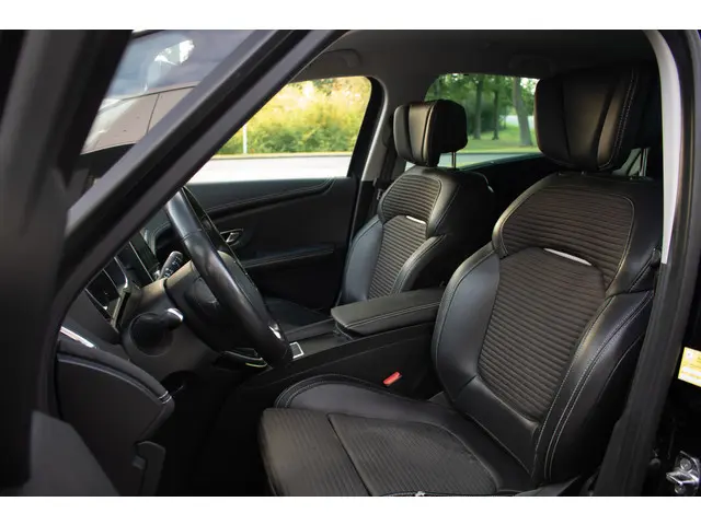 Renault Scénic TCe 130 Bose 2017 Benzine 4