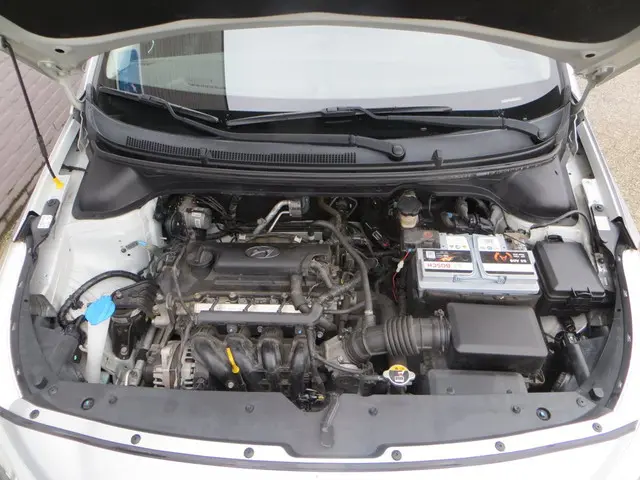 Hyundai i20 Coupé 1.2 HP i-Motion Comfort 2015 Benzine 14