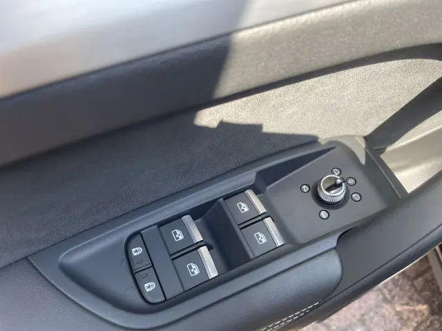 Audi Q5 45 TFSI S Line edition 2021 Benzine 14