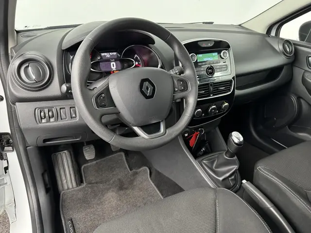 Renault Clio TCe 90 Life 2018 Benzine 23