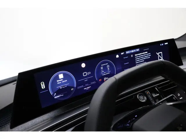 Peugeot 3008 1.2 Hybrid 136 GT 2024 Hybride Benzine 35