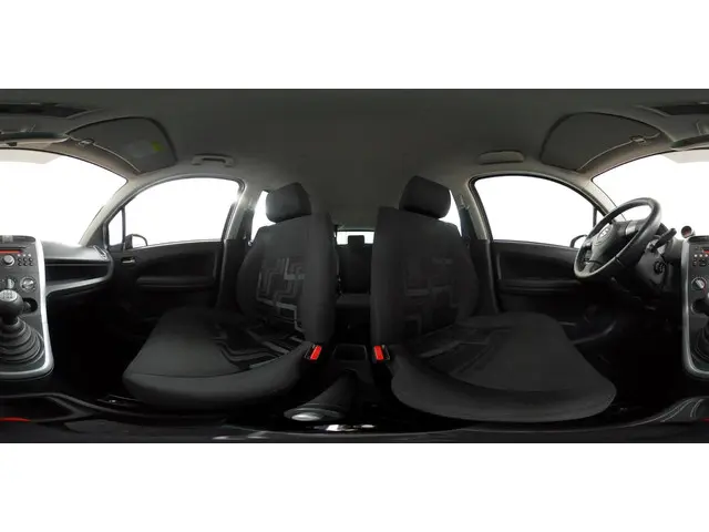 Suzuki Splash 1.0 VVT Exclusive EASSS 2012 Benzine 43