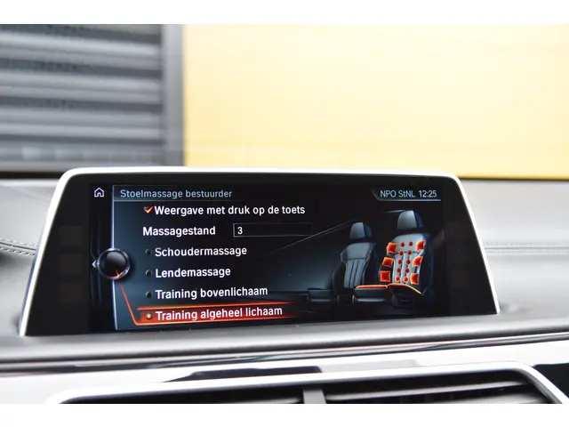 BMW 7 Serie 740Li High Executive 2016 Benzine 31